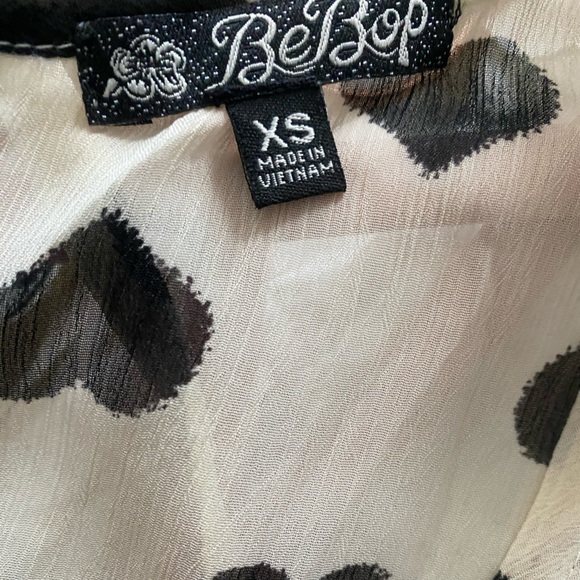 BeBop Women's Tunic with Black Heart Pattern - Picture 3 of 3